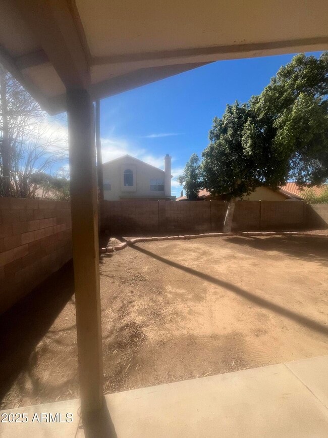 Building Photo - 4509 E South Fork Dr