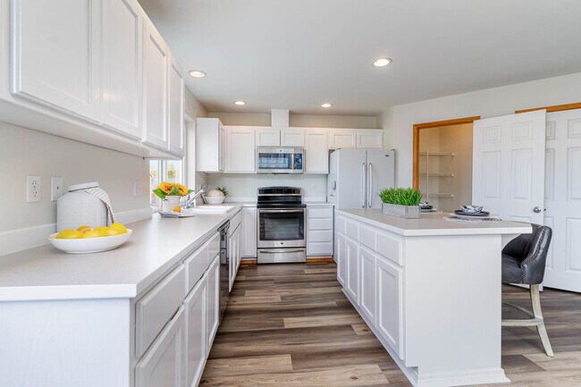 Kitchen - 16117 1st Ave NE