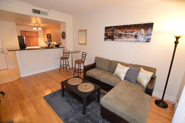 Building Photo - Meridian Furnished 1 Bed | 1 Bath Studio Luxury  Condo with Partial Strip View