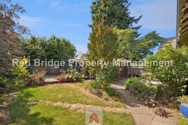Building Photo - 4413 NE 26th Ave