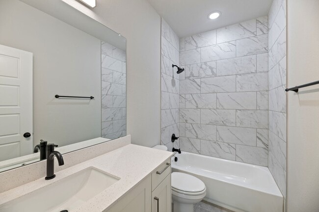 Building Photo - AVAILABLE NOW!  CUL-DE-SAC TRIPLEX LOT LOCATED ON 1-ACRE IN MIDLOTHIAN, TX!