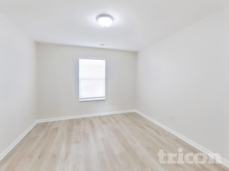 Building Photo - 7516 Pipestone Dr