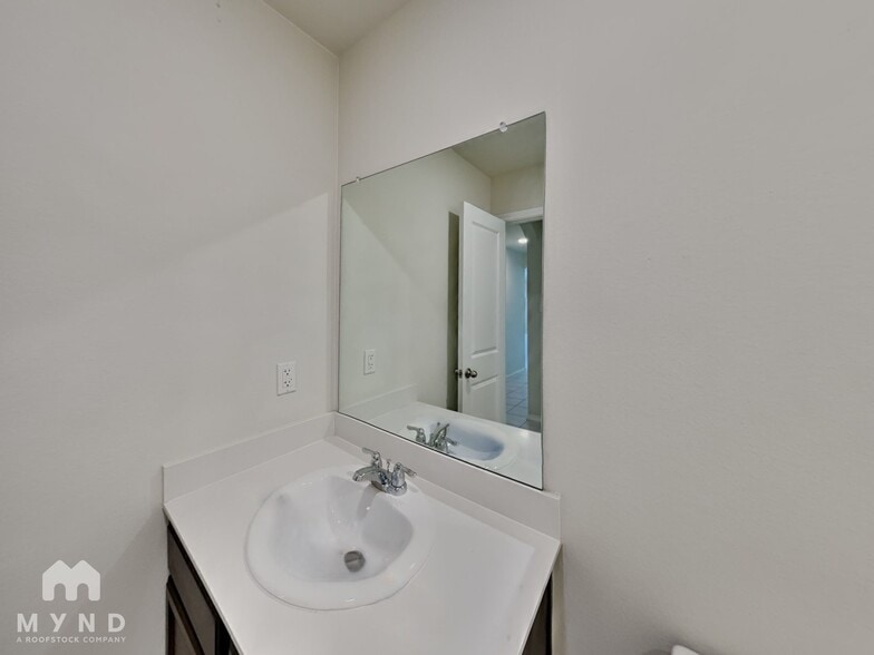 Building Photo - 3207 Winding Meadow Trail