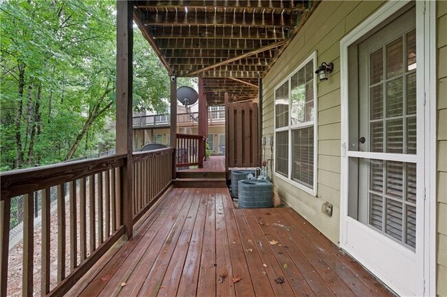 Building Photo - 1893 Appaloosa Run Trail NE