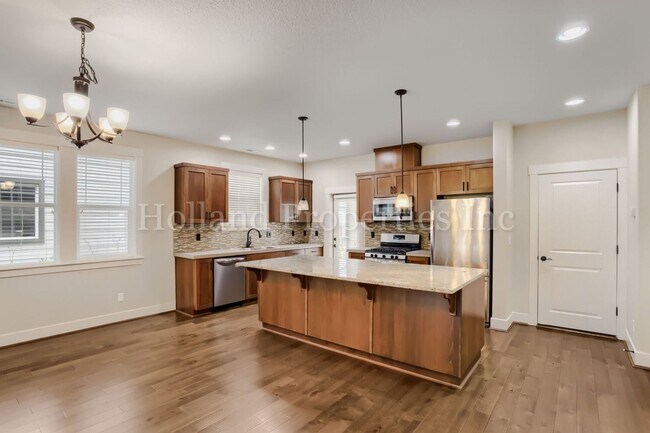 Building Photo - Beautiful North Bethany Home with Resort-Style Amenities & Walkable Location!