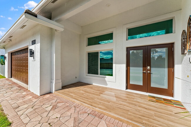 Building Photo - 14151 Little Cypress Cir