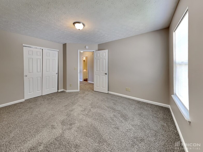 Building Photo - 1022 Pine Mountain Way