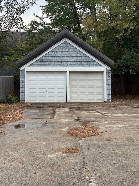 Building Photo - 421 N Hough St