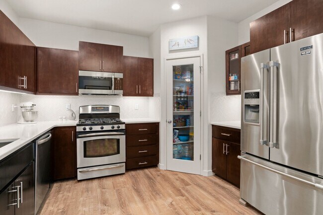 Building Photo - 28749 SW Costa Cir E