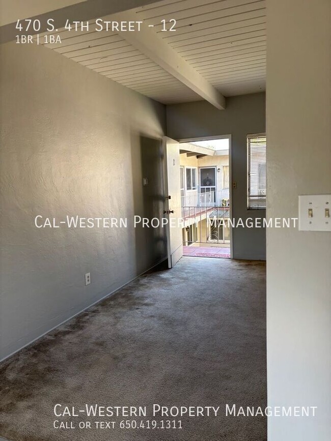 Building Photo - 470 S 4th St