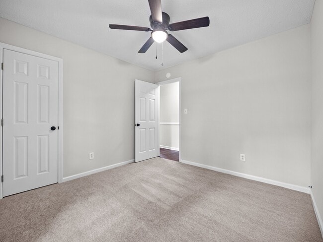 Building Photo - 1212 Gerald Dr