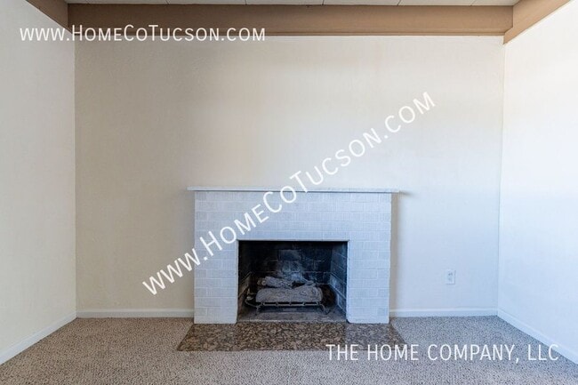 Building Photo - 3949 E 2nd St