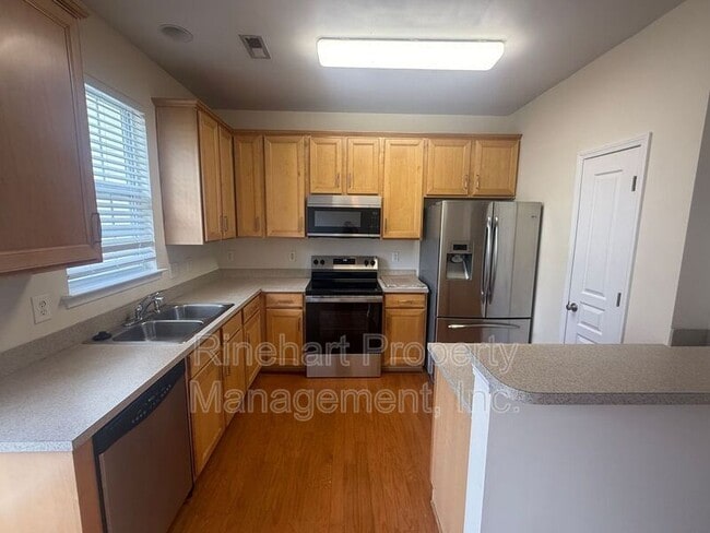 Building Photo - 530 Bent Leaf Ct