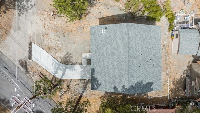 Building Photo - 2042 Buckthorn Rd