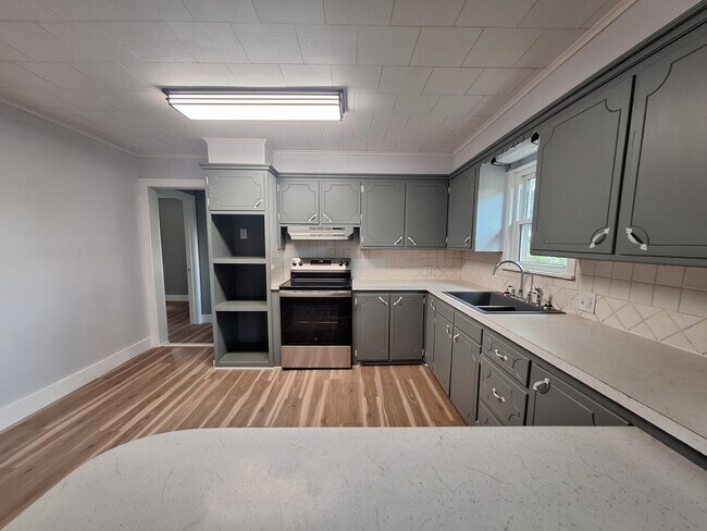Building Photo - 3405 N Redlands Rd