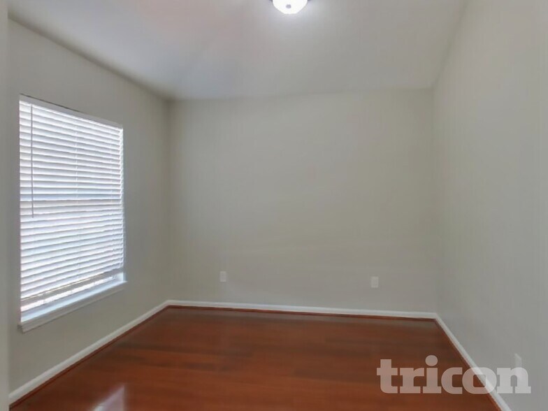 Building Photo - 3582 White Cow Ct