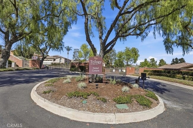 Building Photo - 9196 Pioneer Ln