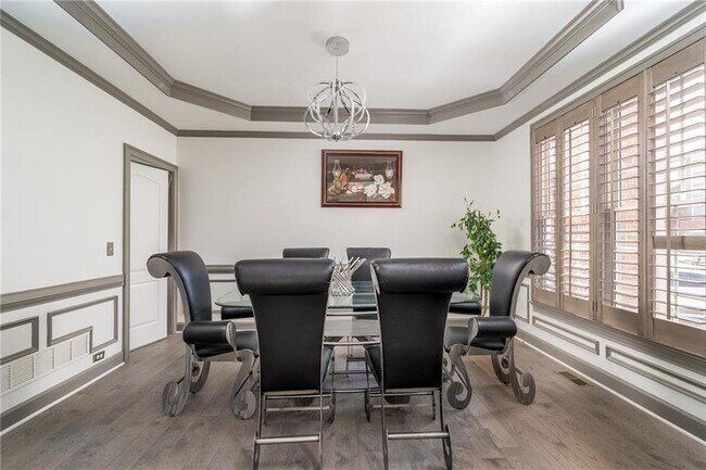 Building Photo - 12553 Kensington Blvd