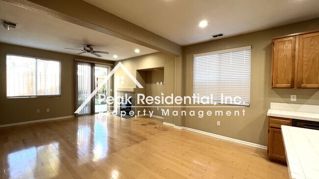 Building Photo - Wonderful Elk Grove 3bd/2ba Home with 2 Car Garage!