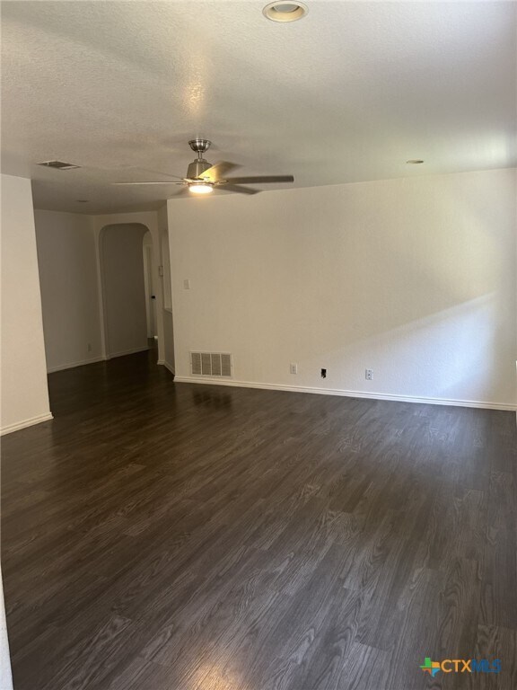 Building Photo - 349 Hummingbird Dr