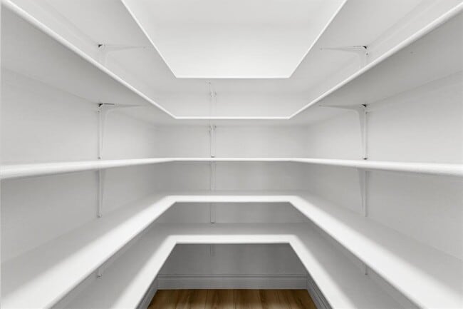 Building Photo - 1508 Lochaline Loop