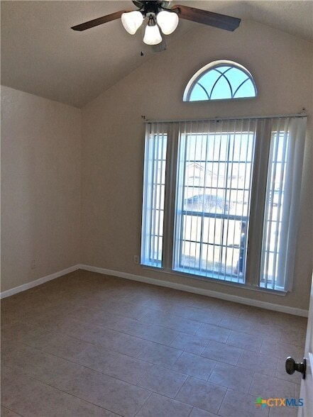 Building Photo - 3107 Lavender Ln