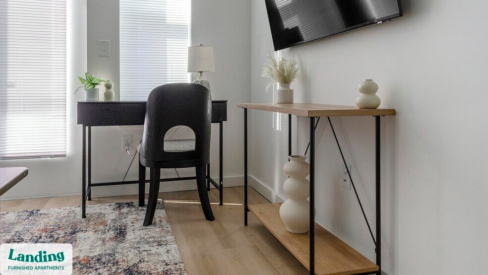 Building Photo - 650 N Main St