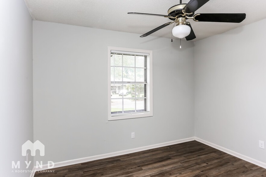 Building Photo - 1734 Coral Hills Dr