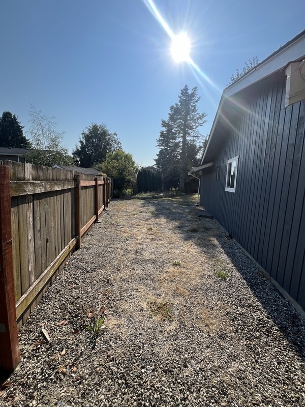 Building Photo - 841 Garden Dr