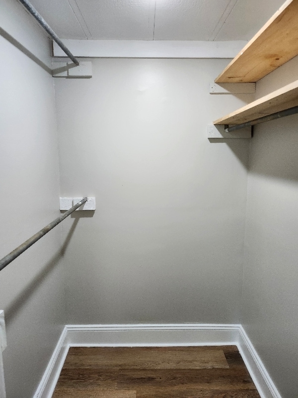 Building Photo - 401 McKenzie Dr