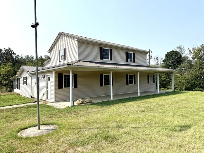 Building Photo - 690 Floyd Switch Estesburg Rd