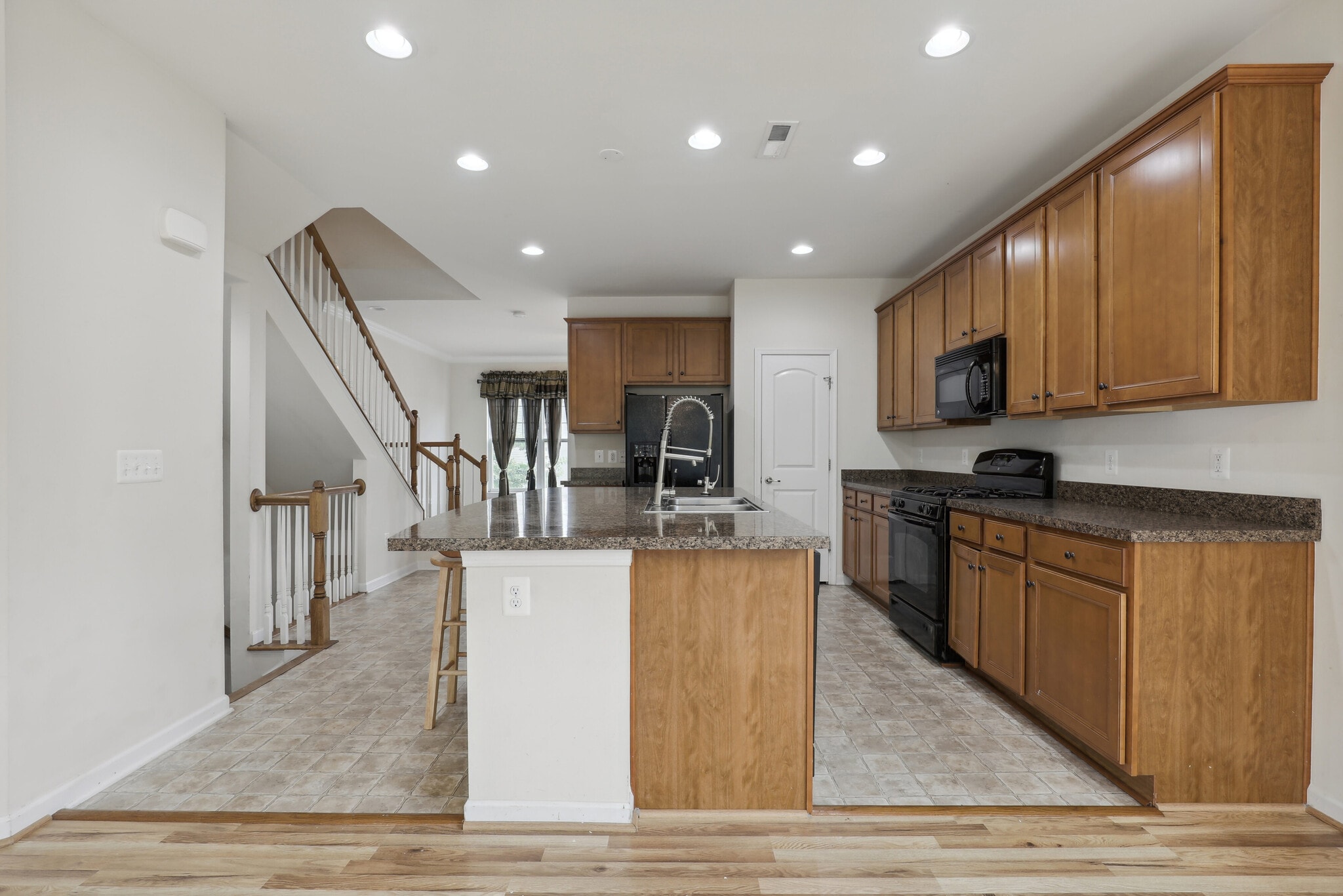Building Photo - 25485 Feltre Ter