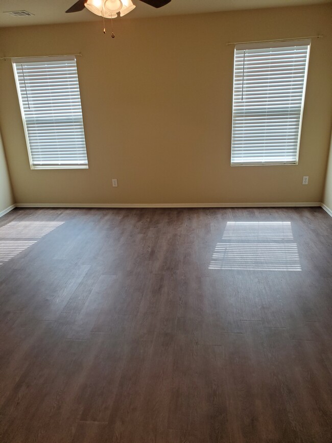 Master bedroom - 16021 S 83rd East Ave