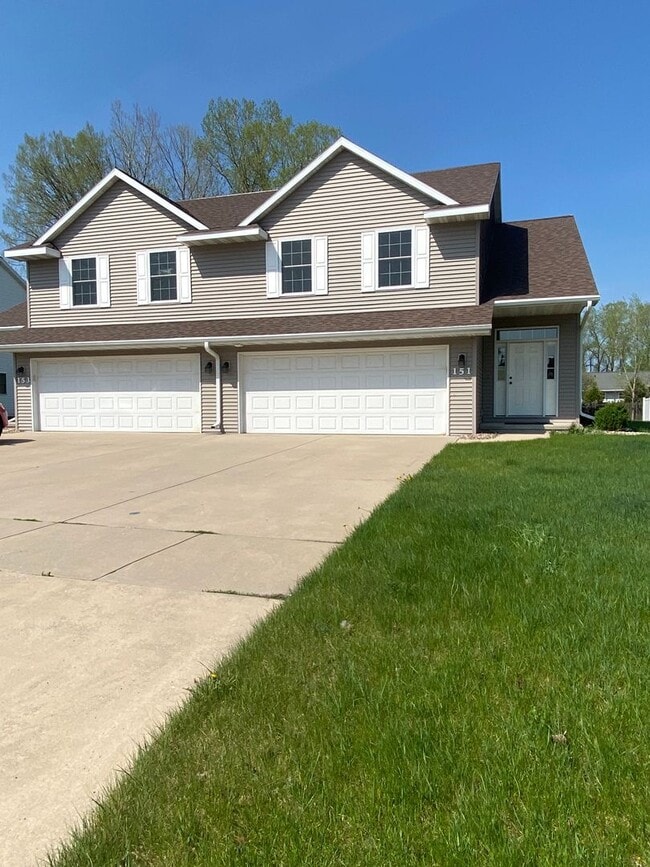 Building Photo - Rotherham: 151-153 East River Drive Duplex