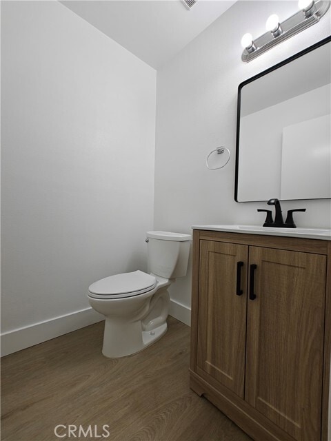 Building Photo - 4 Brookmont