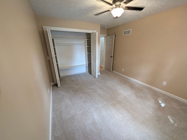 Building Photo - 808 Leprechaun Ln