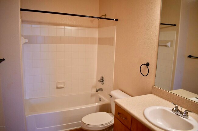Building Photo - 8290 Westgate Dr