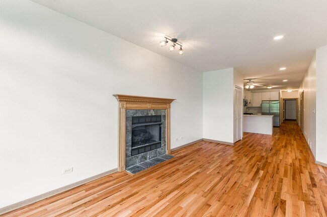 Building Photo - 333 S Leavitt St