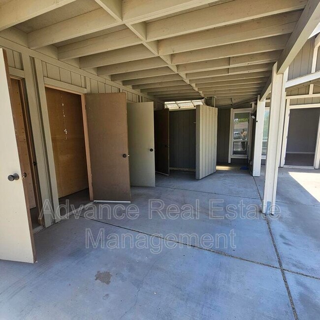Building Photo - 1017 Bienville St