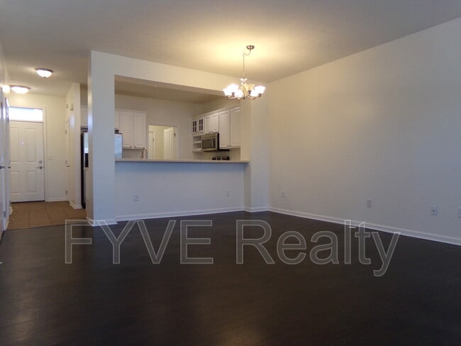 Building Photo - 467 Westgreen Ln