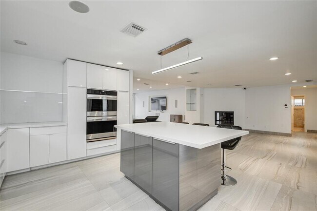 Building Photo - 5754 Wigton Dr