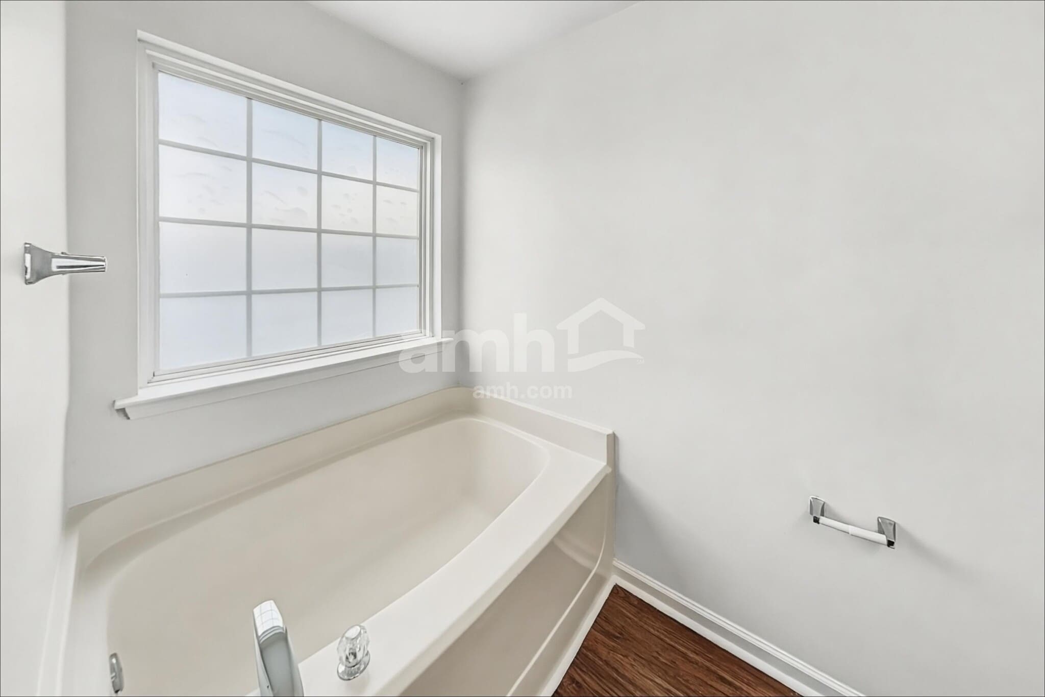 Building Photo - 4015 Shadow Pines Cir
