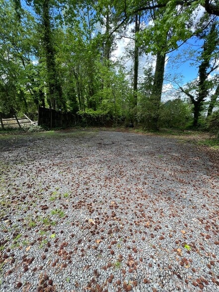 Building Photo - 1220 S Roxboro St