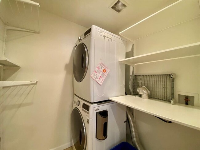 Building Photo - 2003 Patton Ln