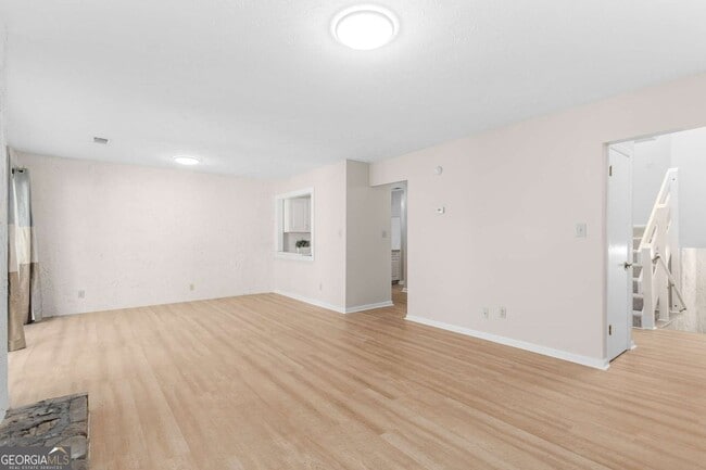 Building Photo - 510 E Ponce de Leon Ave