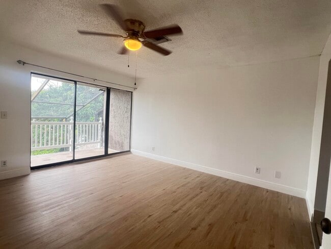 Building Photo - 12398 Westhampton Cir