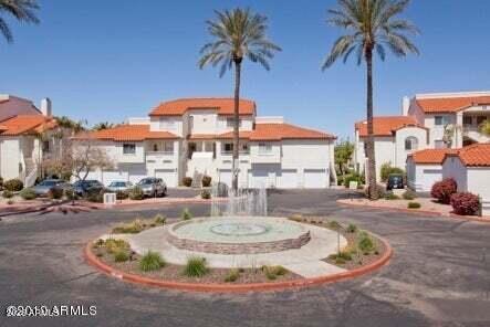 Building Photo - 10080 E Mountainview Lake Dr