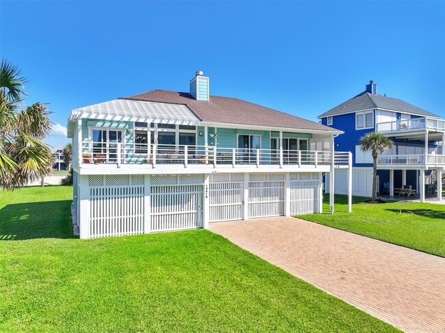 Building Photo - 18418 E De Vaca Ln