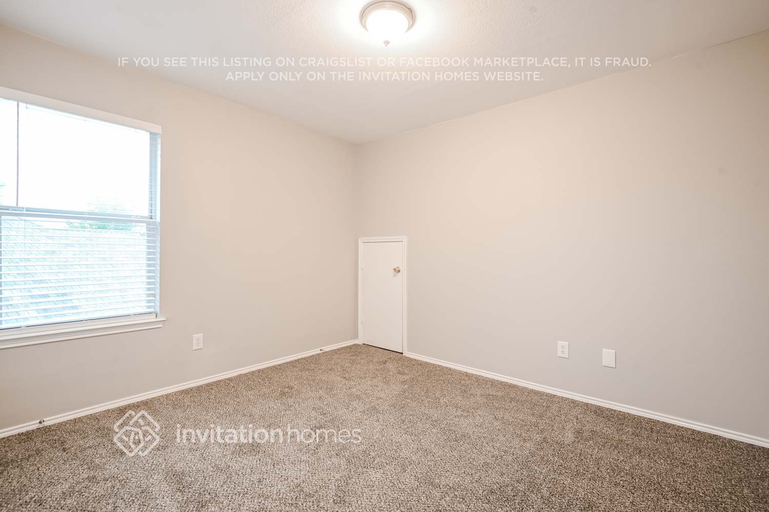 Building Photo - 9501 Links Fairway Dr