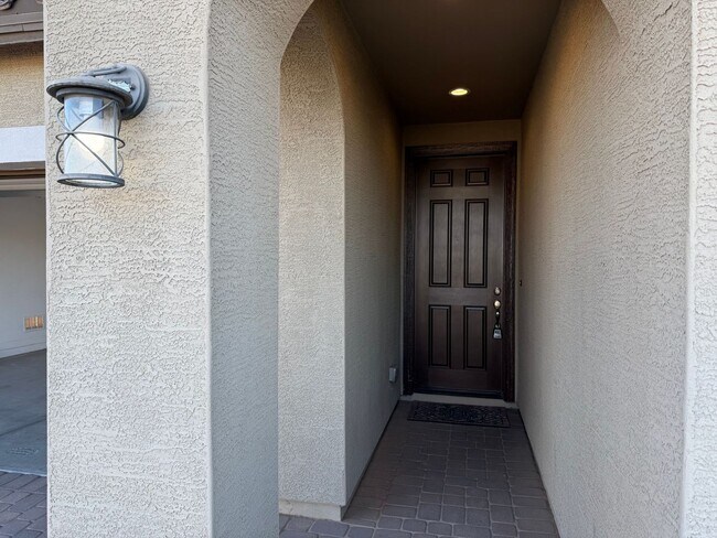 Building Photo - 1673 N St Francis Pl